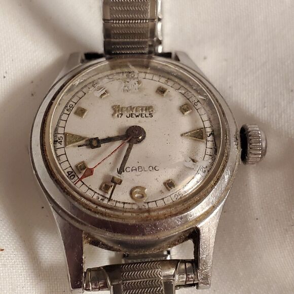 Helvetia 17 Jewels Vintage Watch For Repair Runs But Stops - Picture 2 of 5